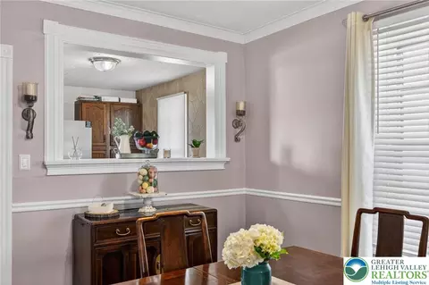 Dining - 205 E Goepp St, Bethlehem, PA 18018 photo 2 of 5