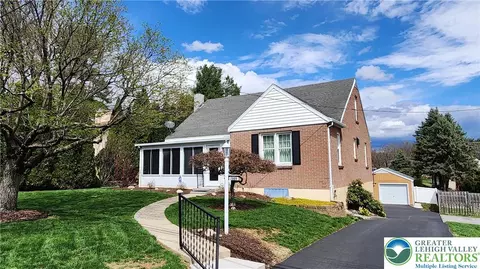 2809 Mary St, Palmer Township, PA 18045