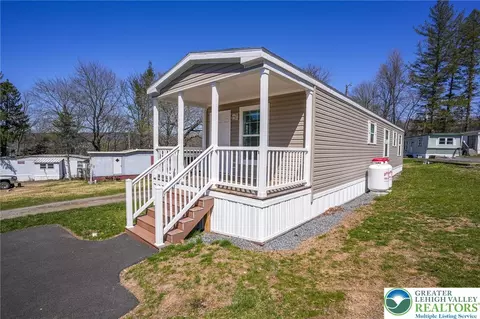 20 Court St, Lehighton, PA 18235