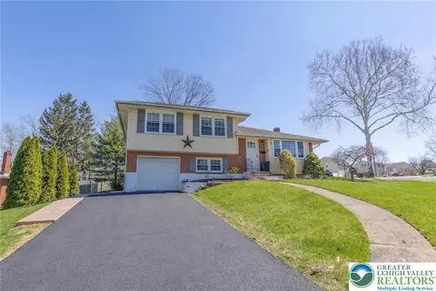 3080 Shakespeare Rd, Bethlehem, PA 18017
