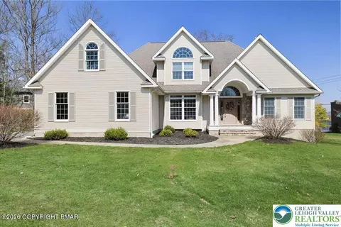 355 Washington Rd, Carbondale, PA 18407