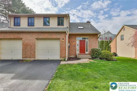 1201 Butztown Rd #4, Bethlehem, PA 18017