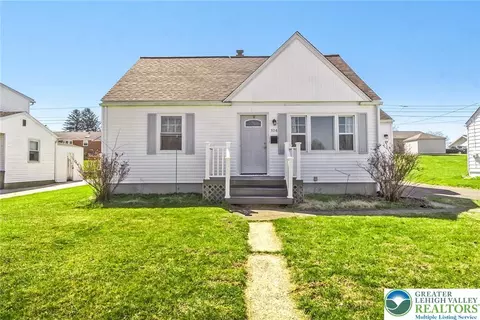 326 Henry St, Hellertown, PA 18055
