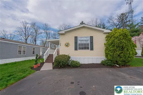 3344 Marworth Ct, Macungie, PA 18062