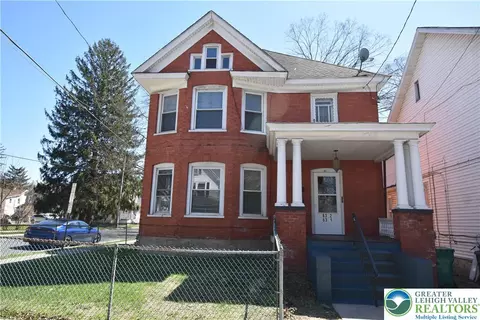 63 E Broad St, East Stroudsburg, PA 18301