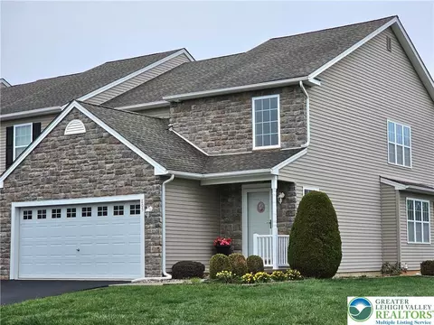 805 Fieldstone Trl, Forks Twp, PA 18040