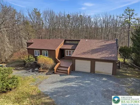 181 Williams Ln, Scotrun, PA 18355