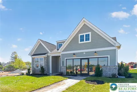 4 Grantaurthur Apt Morris Ct, Whitehall Twp, PA 18052