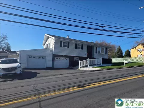 5504 Main St, Cementon, PA 18052