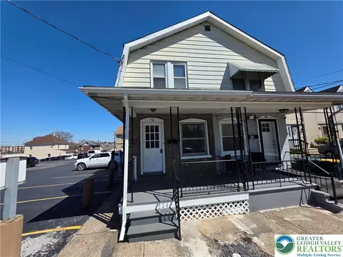 12 Craigie St, Palmer Township, PA 18045