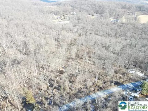 410 Buttermilk Rd, Williams Twp, PA 18042