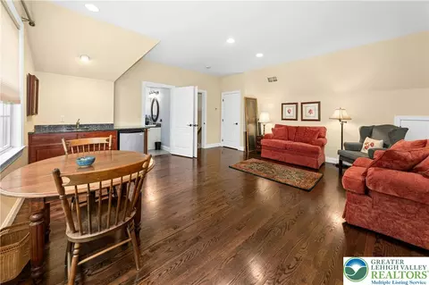 951 W Macada Rd, Bethlehem, PA 18017 photo 31