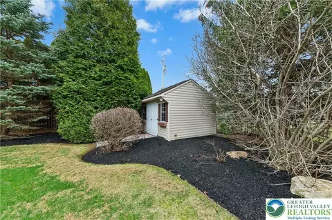 951 W Macada Rd, Bethlehem, PA 18017 photo 44