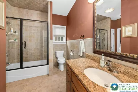 951 W Macada Rd, Bethlehem, PA 18017 photo 24