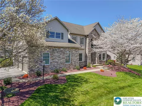 1520 Stump Rd, Easton, PA 18040