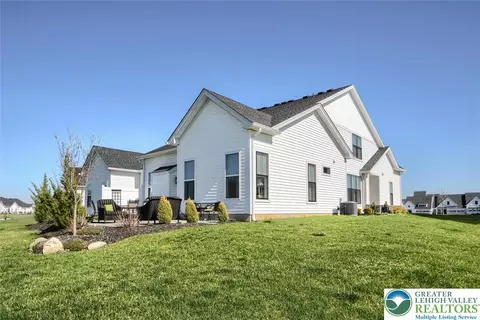 Exterior - 6963 Maple Dr, Bath, PA 18014 photo 5 of 9