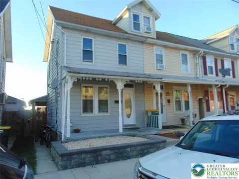 21 Smith St, Topton Boro, PA 19562