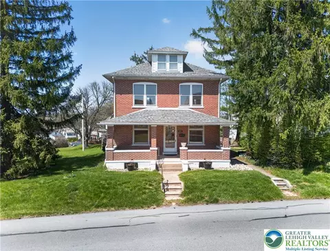 4243 Main St, Egypt, PA 18052