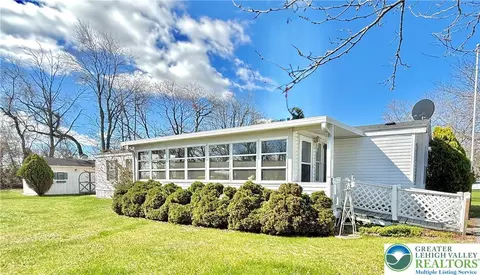 226 Independence Way, Mount Bethel, PA 18343