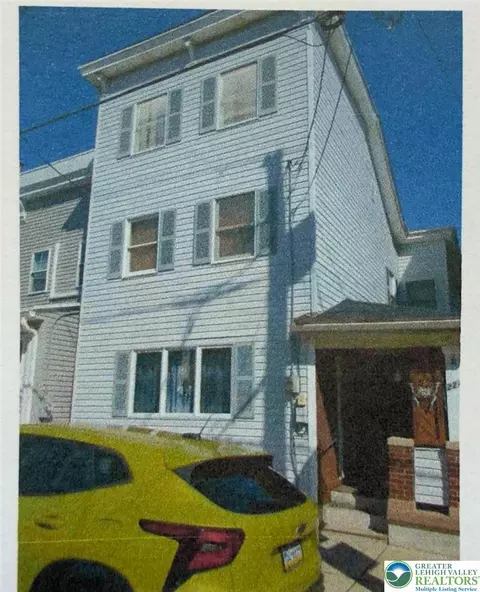 224 Center Ave, Jim Thorpe, PA 18229