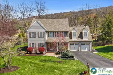 1625 Arrowwood Dr, Forks Twp, PA 18040