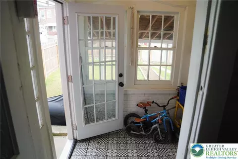 Exterior - 435 E North St, Bethlehem, PA 18018 photo 3 of 7
