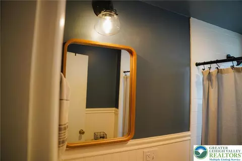 Bath - 435 E North St, Bethlehem, PA 18018 photo 3 of 4