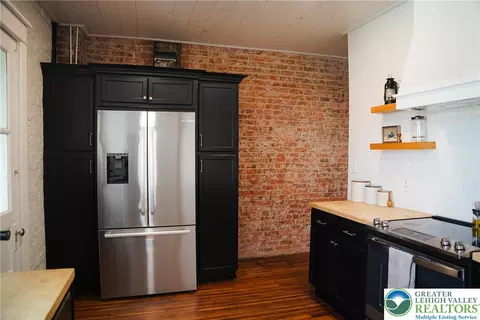 Kitchen - 435 E North St, Bethlehem, PA 18018 photo 3 of 5