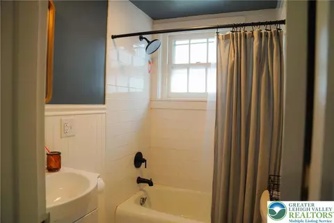 Bath - 435 E North St, Bethlehem, PA 18018 photo 2 of 4