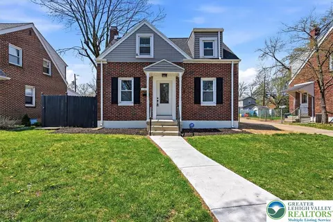 1122 N Van Buren St, Allentown, PA 18109