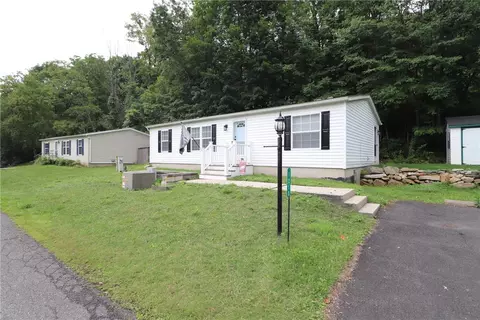 1215 Blue Mountain Cir, Saylorsburg, PA 18353