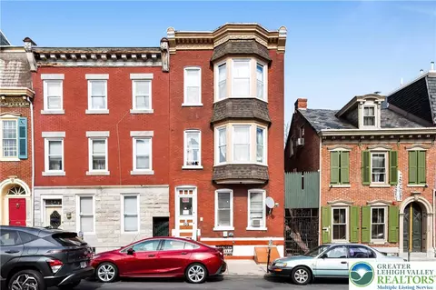 135 N 8th St, Allentown, PA 18101
