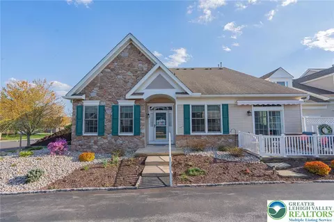 1896 Jeanine Way, Hellertown, PA 18055