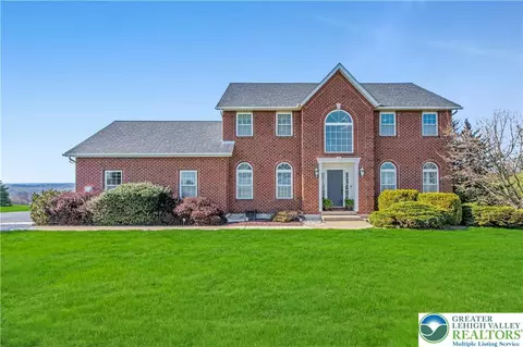 3110 Valley View Dr, Bath, PA 18014