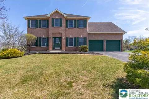 1465 Deer Path Rd, Forks Twp, PA 18040