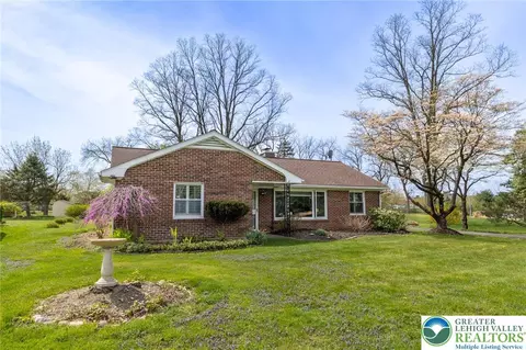 894 Hausman Rd, Allentown, PA 18104