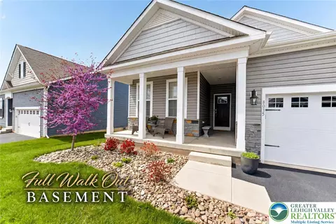 8035 Keystone Dr, Breinigsville, PA 18031