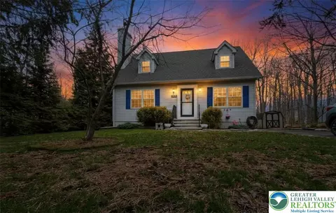 3529 Peak Dr, Coolbaugh Twp, PA 18466