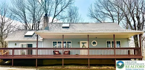 59 White Birch Dr, Jim Thorpe, PA 18229
