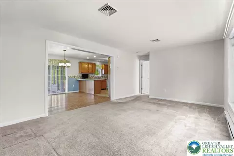 540 Bauer Rd, Bath, PA 18014 photo 11