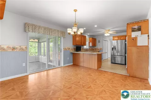 540 Bauer Rd, Bath, PA 18014 photo 14