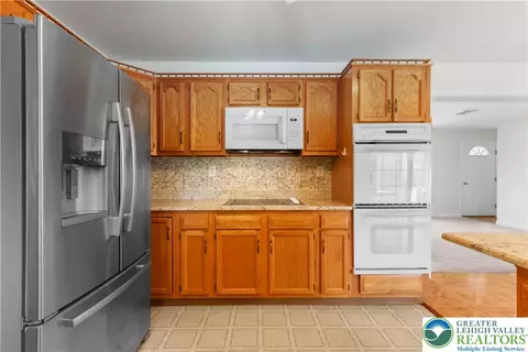 540 Bauer Rd, Bath, PA 18014 photo 17