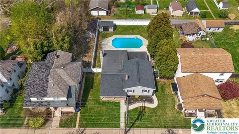 2233 Front St, Easton, PA 18042