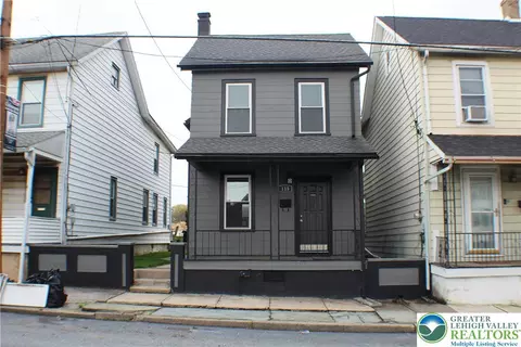 115 Howertown Rd, Catasauqua, PA 18032