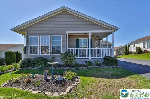 678 Kykuit Pl, Forks Twp, PA 18040