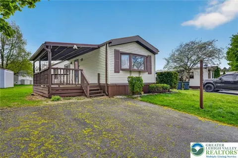3432 Cougar Cir, Orefield, PA 18069