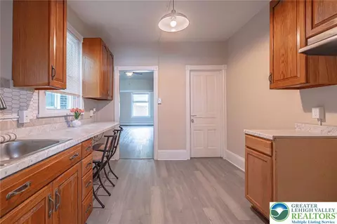 Kitchen - 1019 E 4th St, Bethlehem, PA 18015 photo 4 of 5
