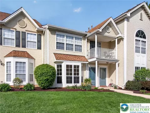 1920 Delancey St, Hellertown, PA 18055