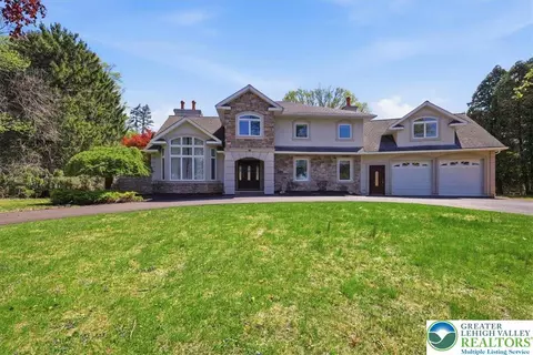 3616 Magnolia Dr, Easton, PA 18045