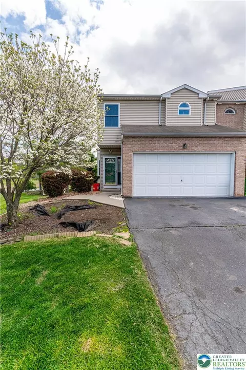 1300 Adams St, Northampton, PA 18067